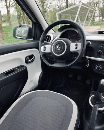 Renault Twingo cena 26300 przebieg: 68000, rok produkcji 2018 z Starachowice małe 596